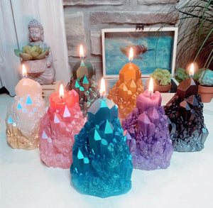 
            
                Load image into Gallery viewer, Abundance Quartz Crystal Candle
            
        