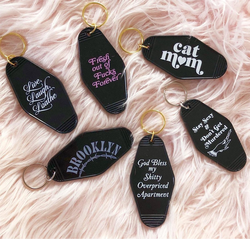 
            
                Load image into Gallery viewer, Cat Mom Motel Keychain
            
        