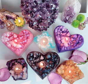 
            
                Load image into Gallery viewer, Rose Quartz Geode Heart Crystal Candle
            
        