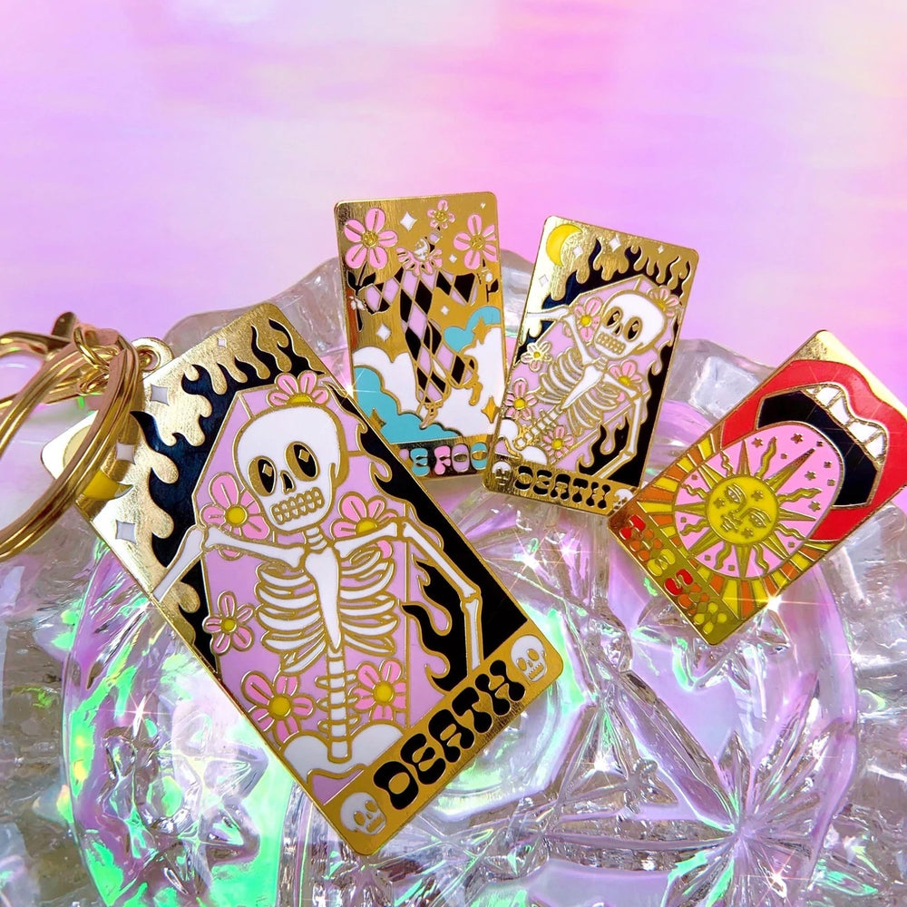 
            
                Load image into Gallery viewer, Death Tarot Card Keychain
            
        