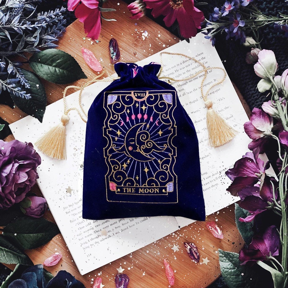 
            
                Load image into Gallery viewer, The Moon Tarot Pouch
            
        