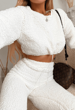 
            
                Load image into Gallery viewer, White Crop Top and Joggers Lounge Set
            
        